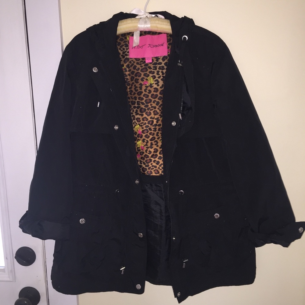 Betsy Johnson black fall jacket